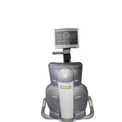 vélo semi allongé Technogym Excite 700