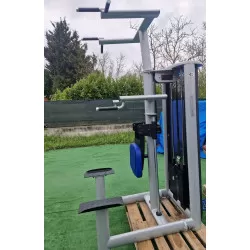 Machine à tractions et dips assistés
