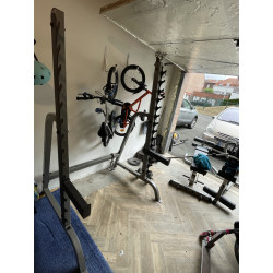 Rack squat et développé couché avec son banc