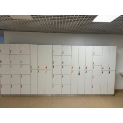 lot casiers vestiaires GEKIPS