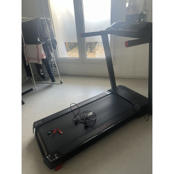 Tapis de course noir très bon état