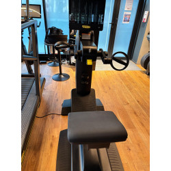 Vélo à bras technogym