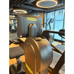 Vélo à bras technogym