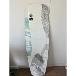 Wakeboard Liquid Force FLX 2023 + Chausses Transit 6R – Excellent état