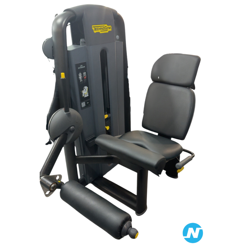 leg extension technogym