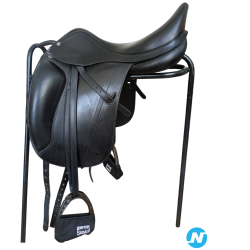 Selle de dressage Equipe modèle Emporio 17.5