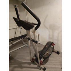 Ensemble Tapis de course + banc de musculation avec barre et poids + vélo elliptique + Stepper