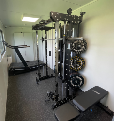 Station de sport en container aménagé