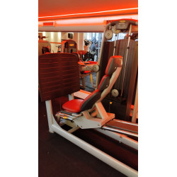 Leg Press Technogym professionnelle