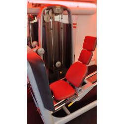 Leg Press Technogym professionnelle
