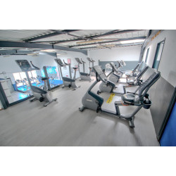 lot complet de matériel de fitness professionnel PRECOR