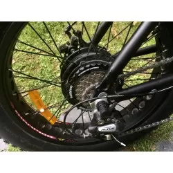 Mini fat bike électrique
