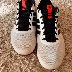 Pointes d'athlétisme Adidas DistanceStar