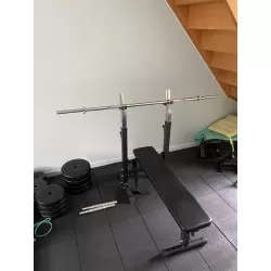 Banc de musculation pliable avec barre