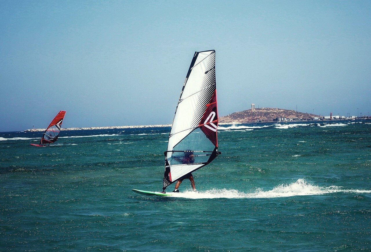 windsurfing-pixabay