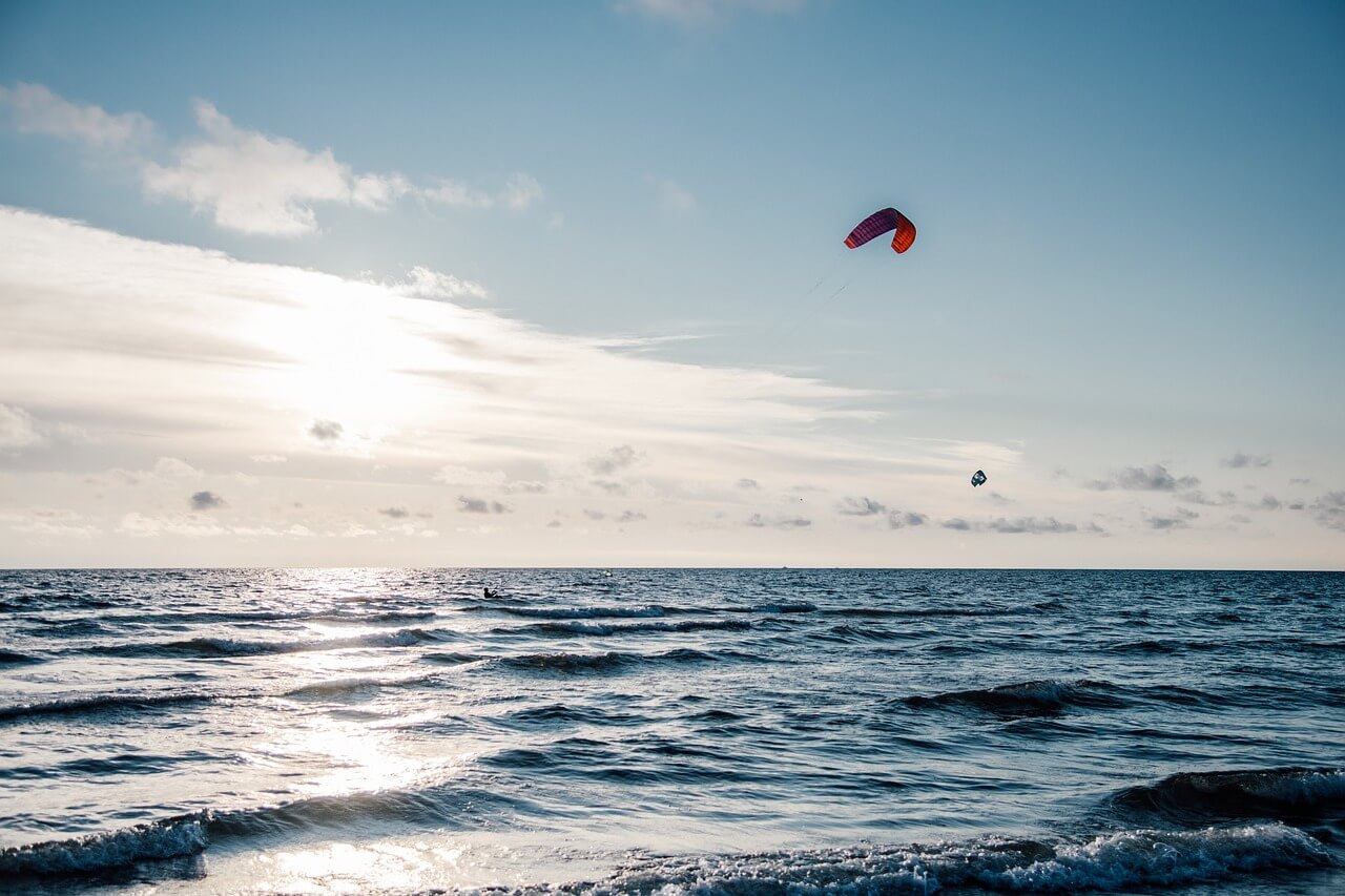 kitesurfing-pixabay