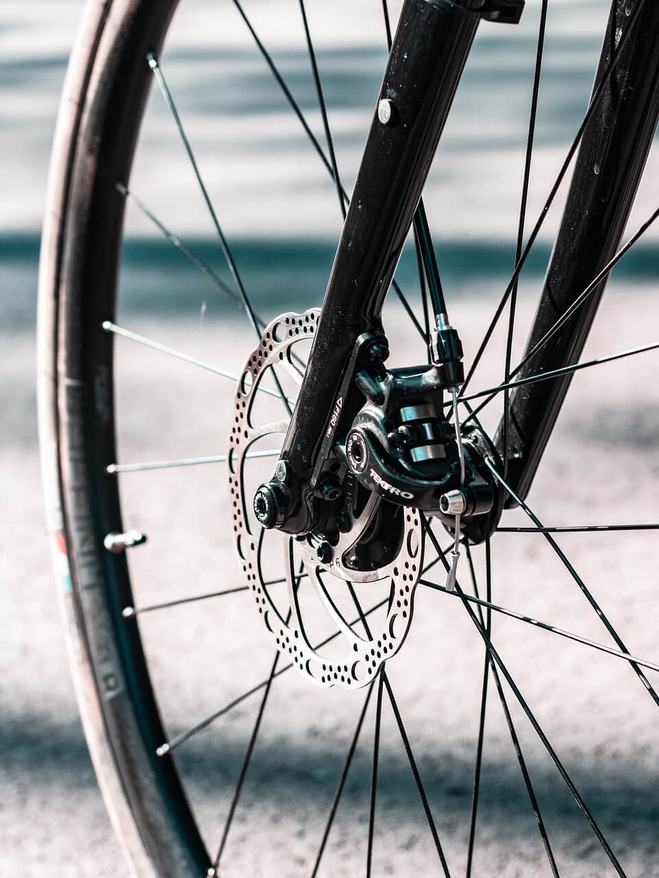 freins-a-disques-vélo-de-course-pixabay
