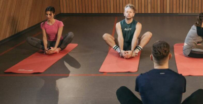 Sport au travail : zoom sur le yoga en entreprise