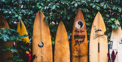 Quelle planche de surf choisir selon sa pratique ?